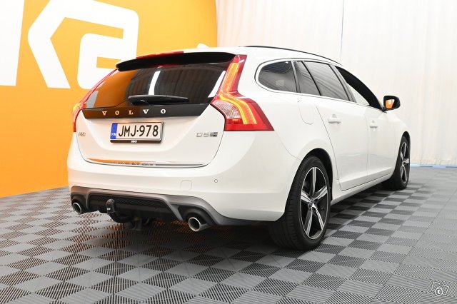 Volvo V60 8