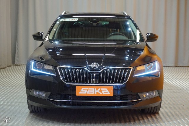 Skoda Superb, kuva 1