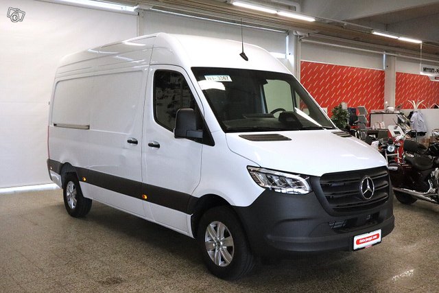 MERCEDES-BENZ SPRINTER