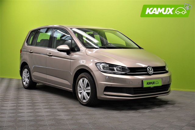 Volkswagen Touran 1