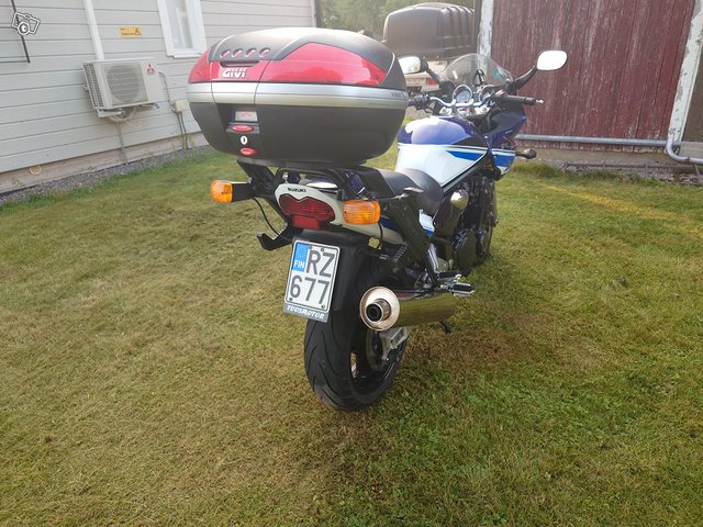 Suzuki Bandit GSF 1200S 5