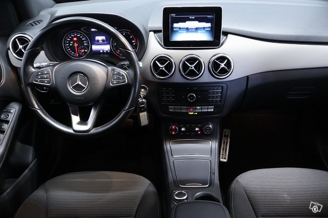 Mercedes-Benz B 16