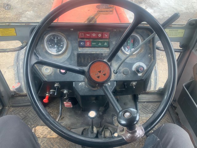 Massey Ferguson 675 turbo 7