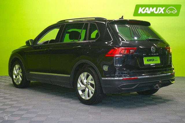 Volkswagen Tiguan 5