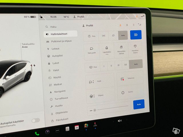 Tesla Model Y 15