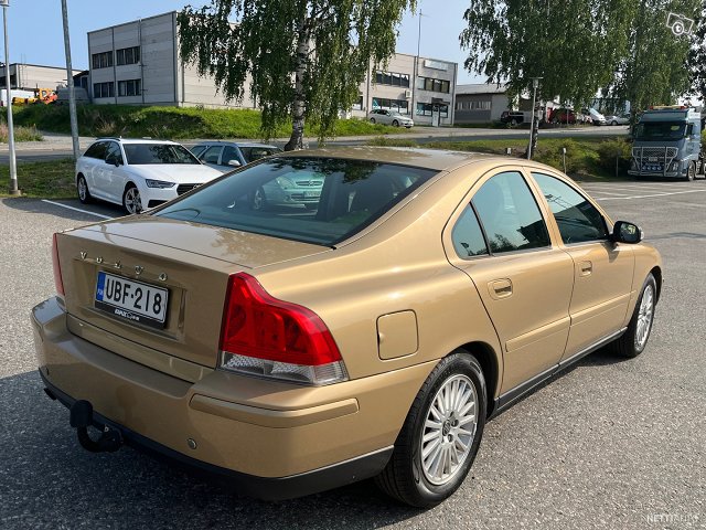 Volvo S60 5