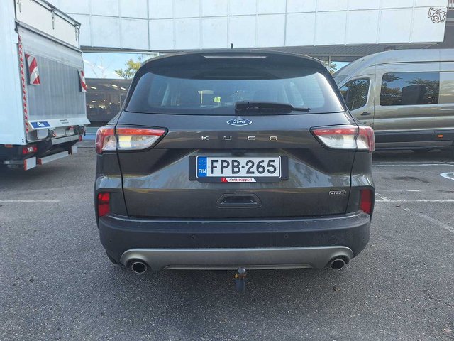 Ford Kuga 5