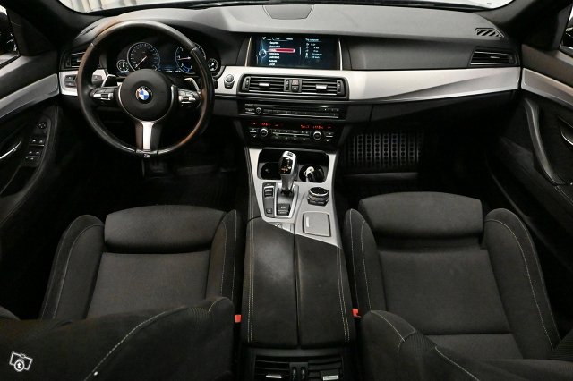 BMW 520 12