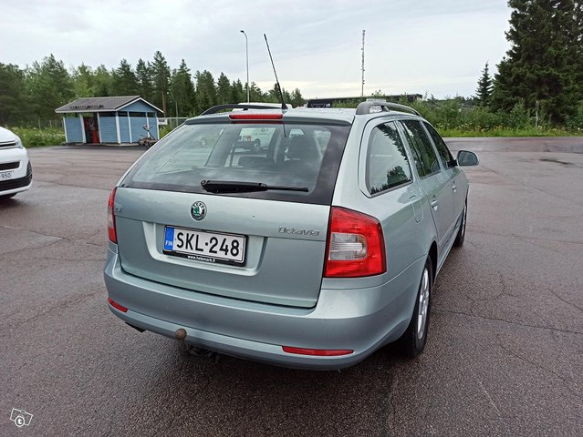 Skoda Octavia 22