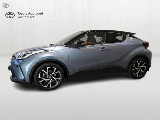 TOYOTA C-HR 2