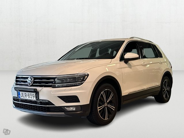 Volkswagen Tiguan 1