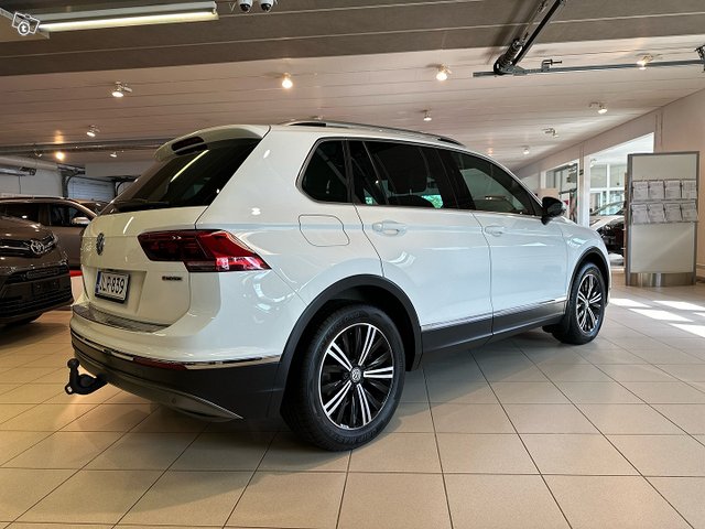 Volkswagen Tiguan 5