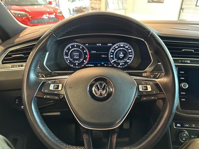 Volkswagen Tiguan 11