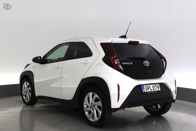 Toyota Aygo X 3