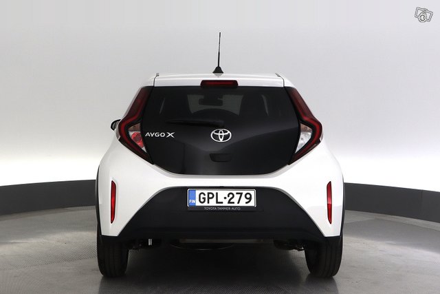 Toyota Aygo X 4