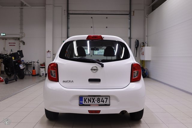 Nissan Micra 5