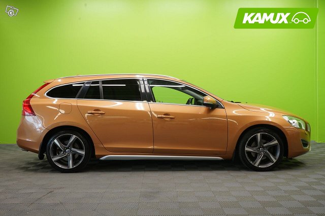 Volvo V60 2