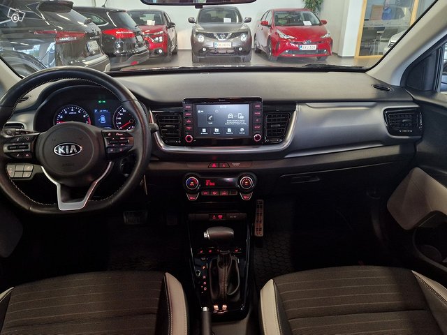 KIA Stonic 6