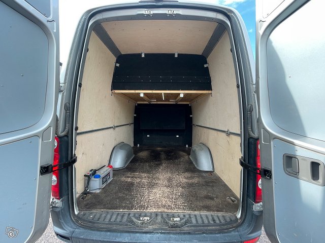 Volkswagen Crafter 8