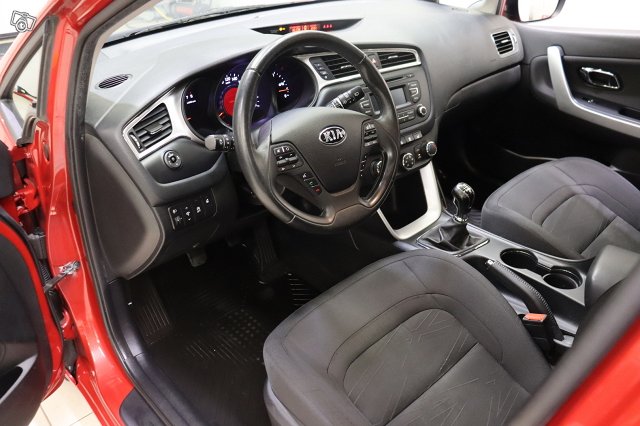 Kia Cee'd 12