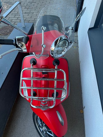 Vespa Primavera sport 50 4-T punainen 2019 2