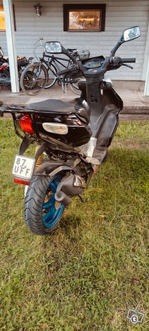 Aprilia SR50 skootteri 5