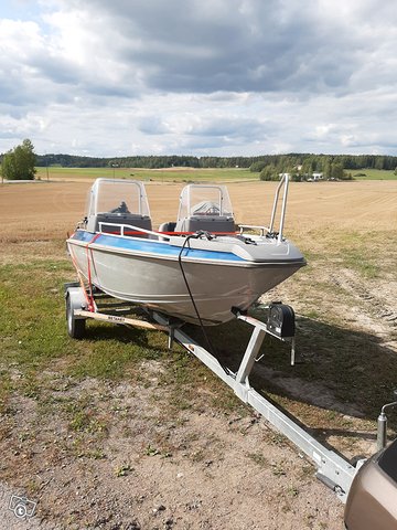 Buster X # Mercury EFI 80HP 2