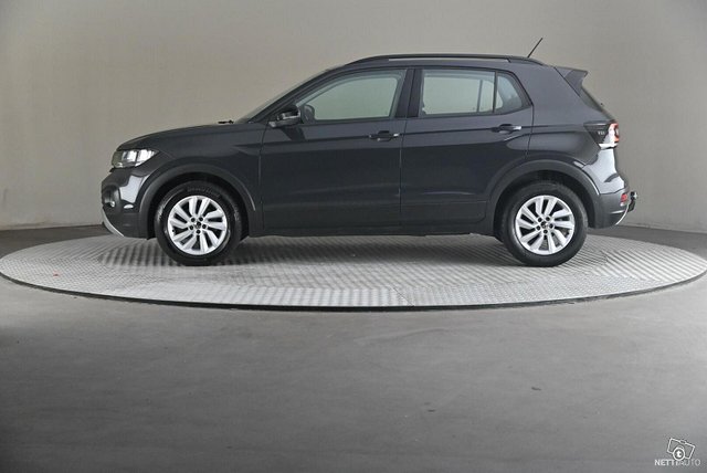 Volkswagen T-Cross 4