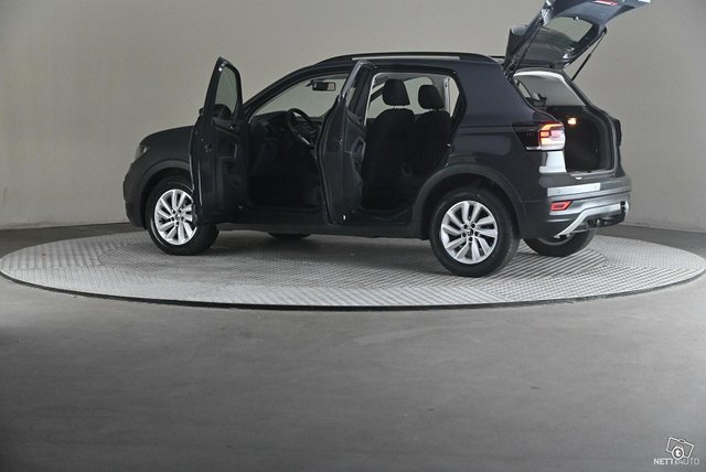 Volkswagen T-Cross 7