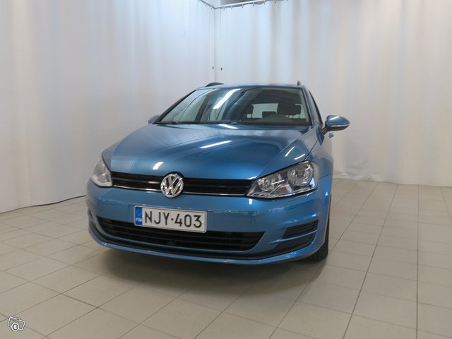 VOLKSWAGEN Golf 5