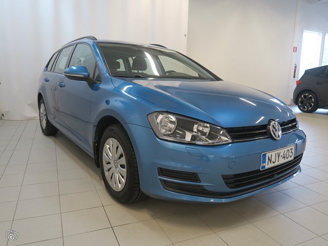 VOLKSWAGEN Golf 7