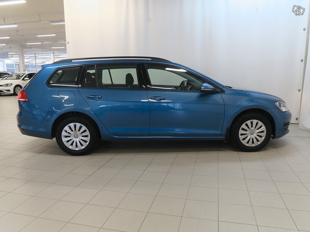 VOLKSWAGEN Golf 12