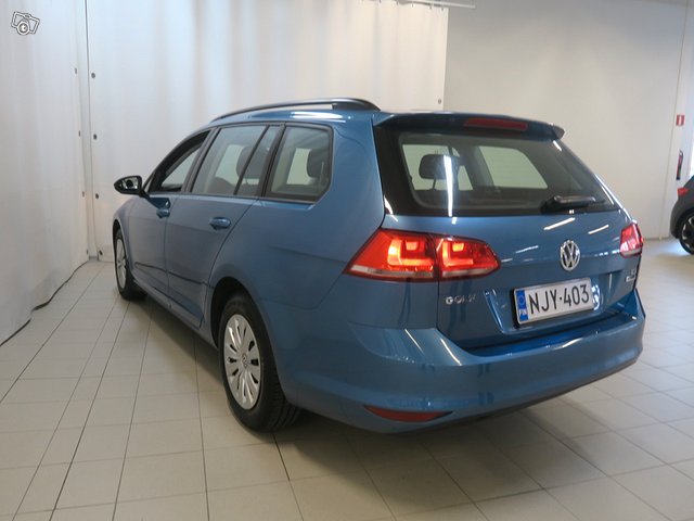 VOLKSWAGEN Golf 13