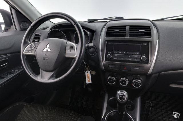 Mitsubishi ASX 11