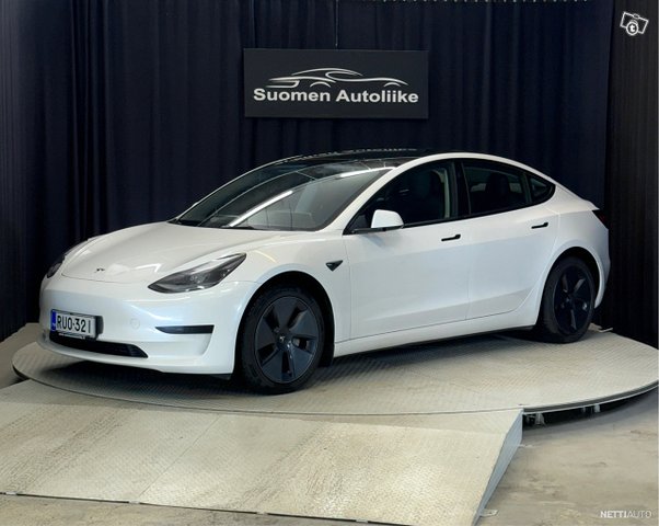 Tesla Model 3 2