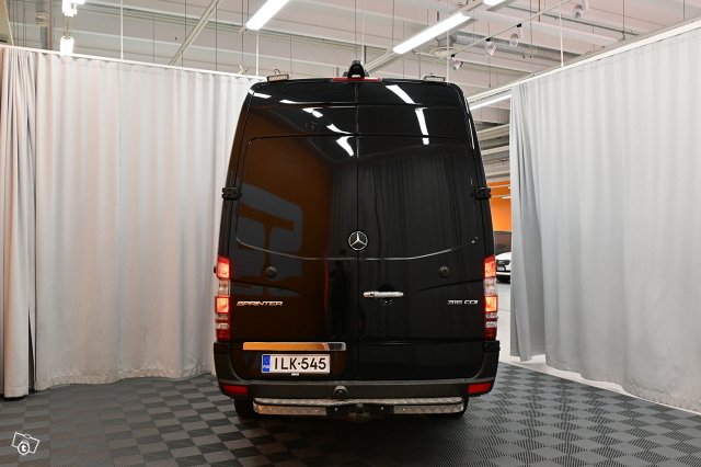 Mercedes-Benz Sprinter 6