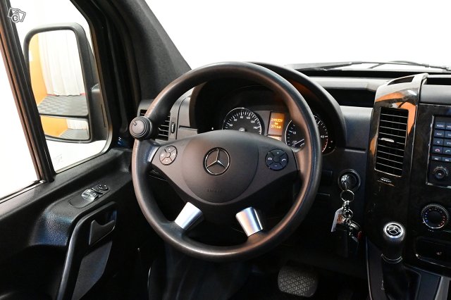 Mercedes-Benz Sprinter 16