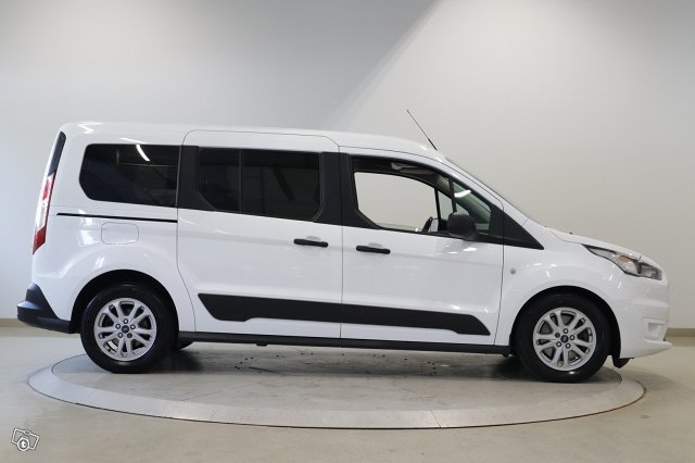 Ford Grand Tourneo Connect 4