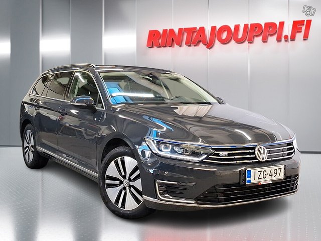 Volkswagen Passat 1