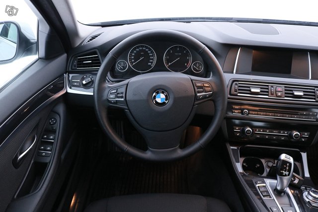 BMW 520 13