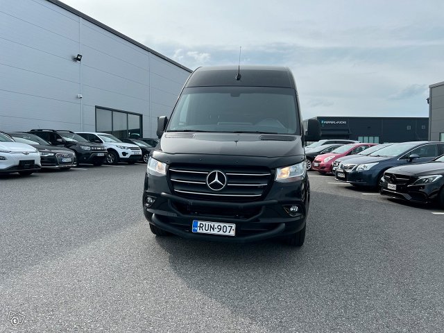 Mercedes-Benz Sprinter 4