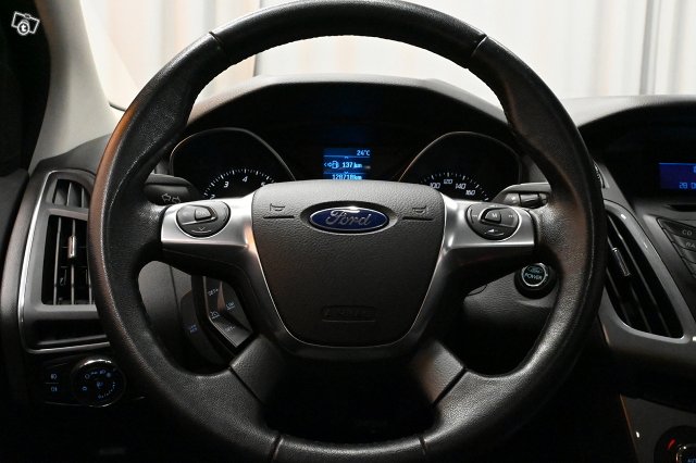 Ford Focus 16