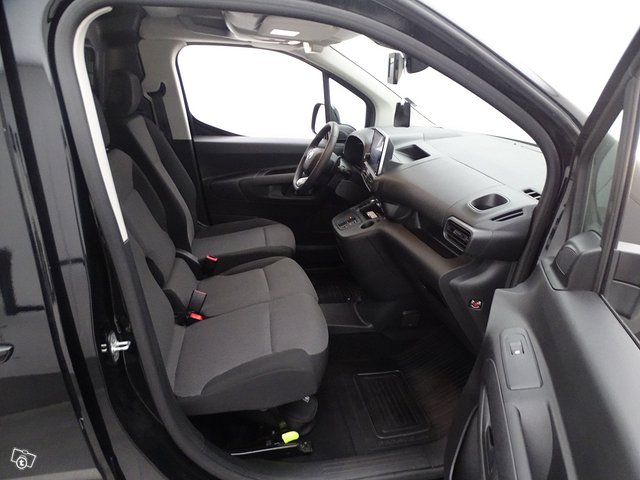 Toyota Proace City 14