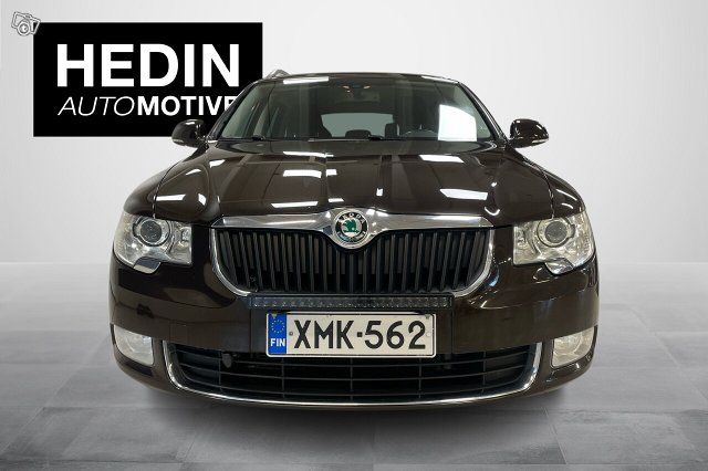 SKODA SUPERB 2