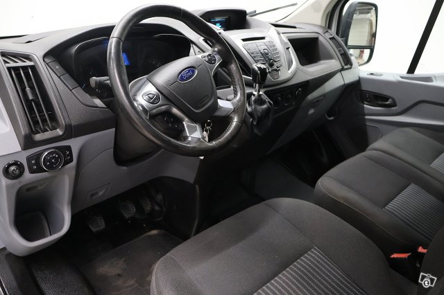 Ford Transit 11