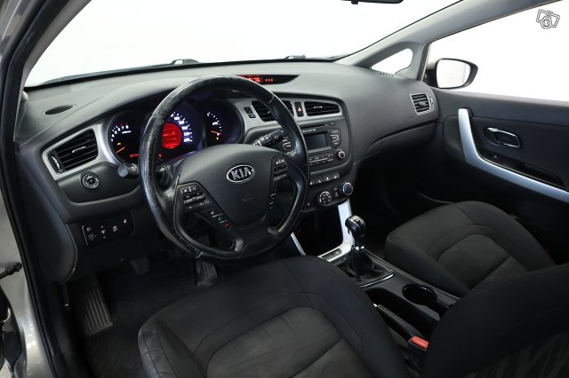 Kia Cee'd 9