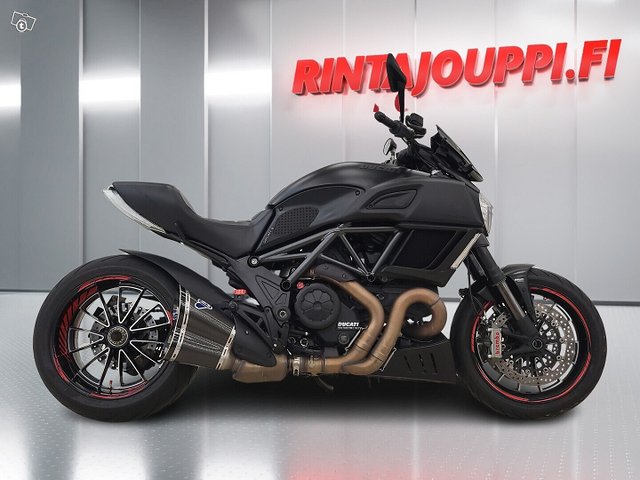 Ducati DIAVEL 3