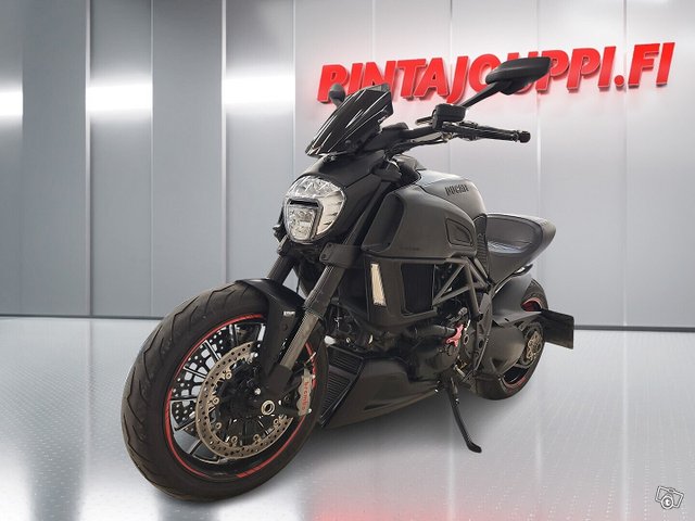 Ducati DIAVEL 5