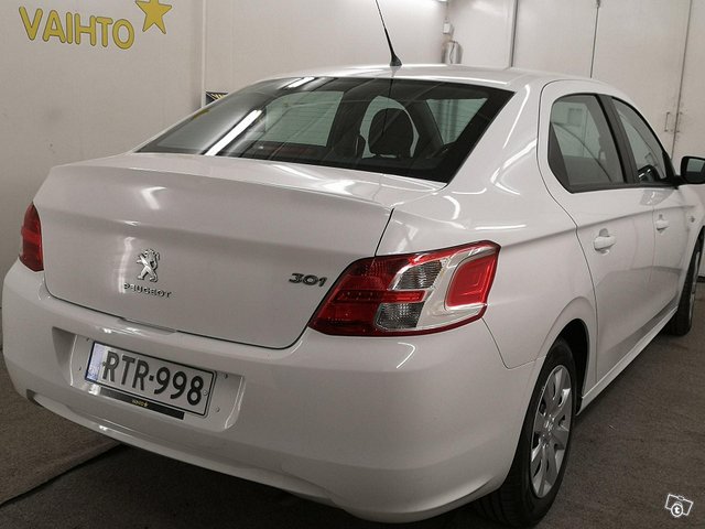 Peugeot 301 3