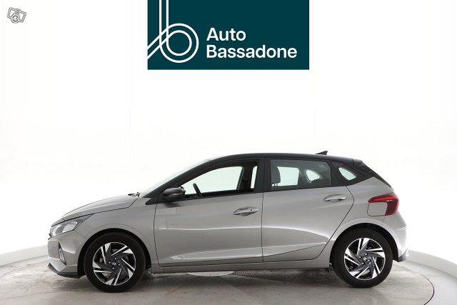 HYUNDAI I20 Hatchback 8